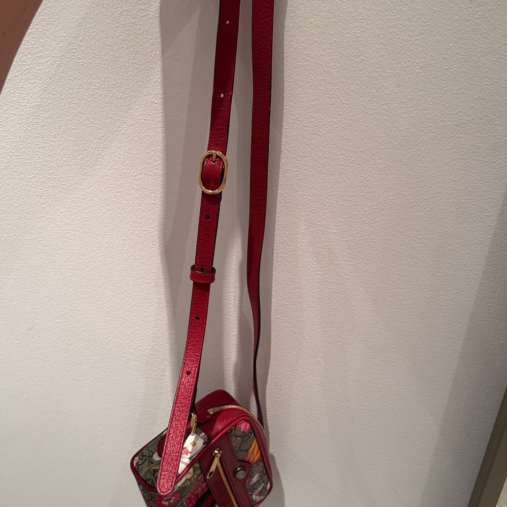 Gucci crossbody purse - excellent condition - Picture 12 of 12
